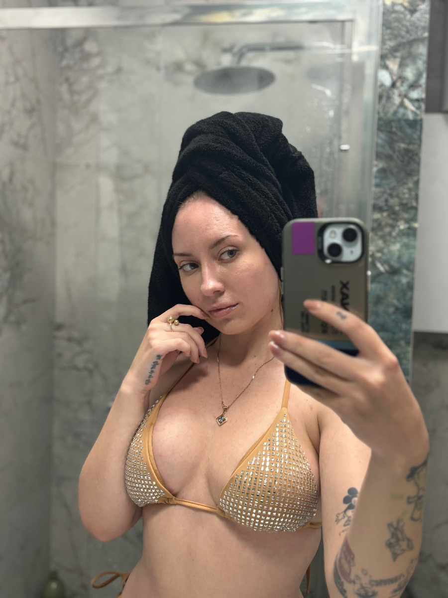 Nude girl KateV in Giza