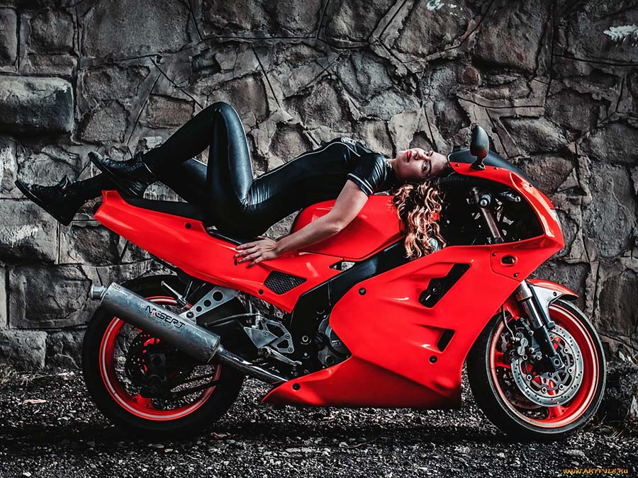 Beautiful girl Beautiful girls and motorcycles in Giza