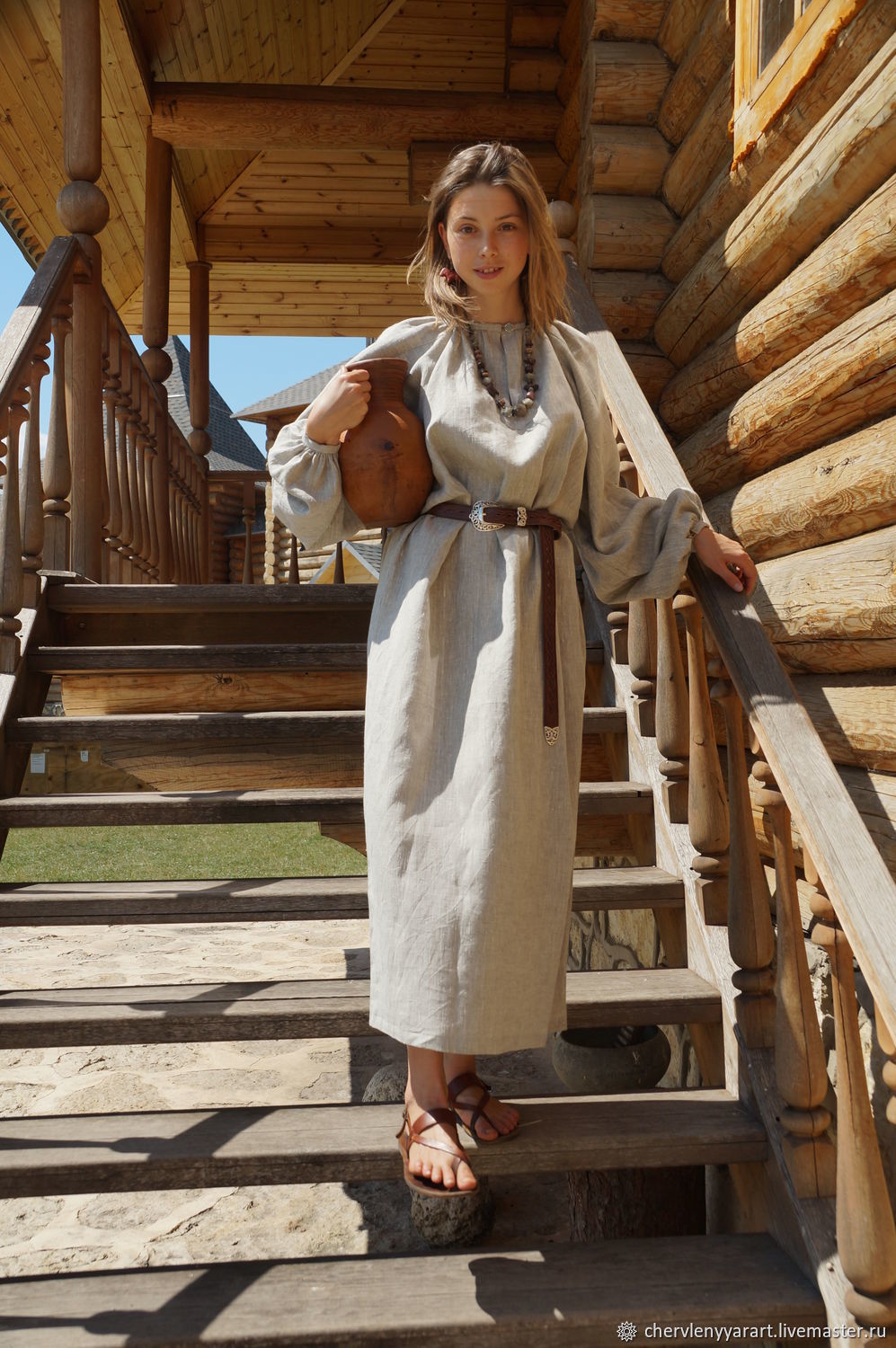 Girls in Slavic costumes in Giza